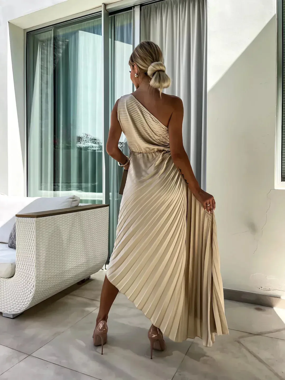 Marivelle - Pleated Glamour Dress