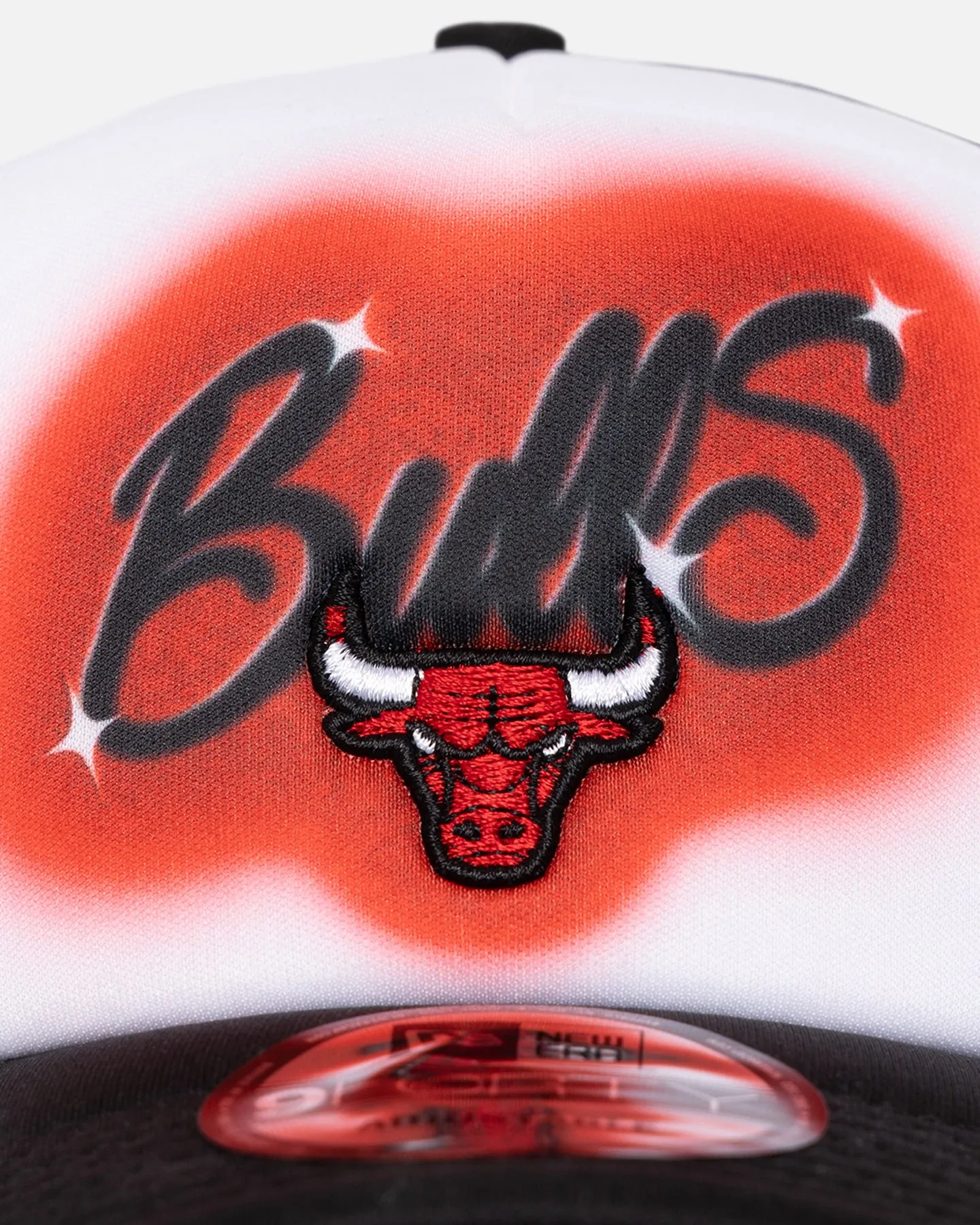 New Era Chicago Bulls 'Airbrush' 9FORTY A-Frame Trucker Snapback White/OTC